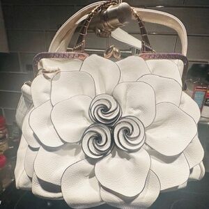GORGEOUS White Flower Rose Petal Bag w/Strap & Rhinestone/Gold Handle Accents!